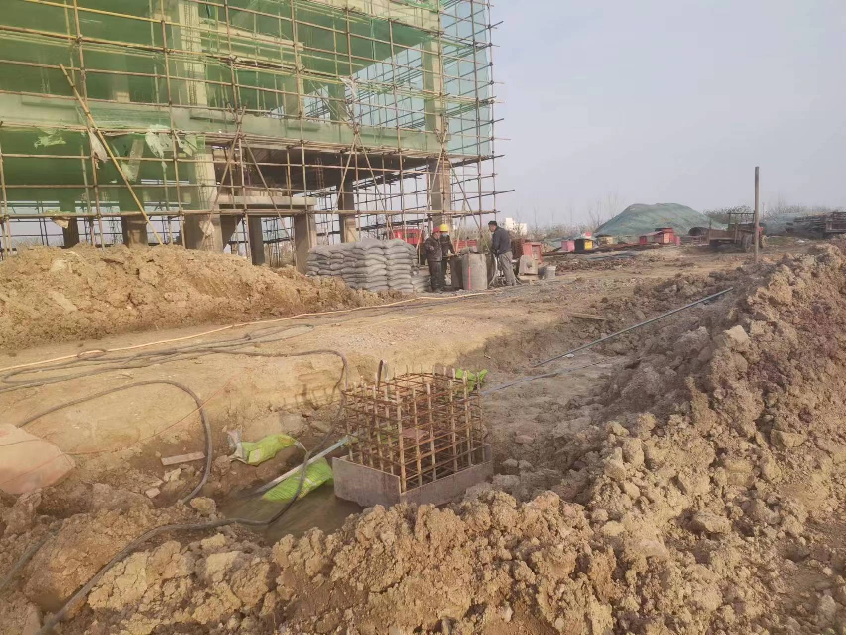 明光当桥梁出现裂缝的时候应该及时加固修补